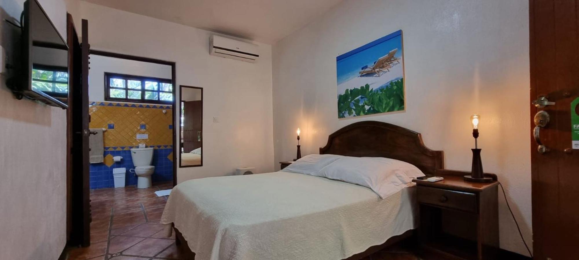 Hotel Playa Westfalia Puerto Limon Exterior foto